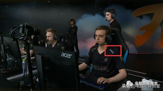 2022年lol世界赛用的什么显示器,lol职业选手们都用什么显示器