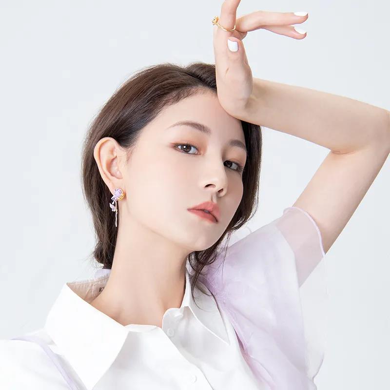 适合送女朋友化妆套装的礼物,送女友最走心的礼物围巾四件套