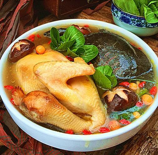 浜洪棿澶╁爞姹熻嫃,浜洪棿浠欏姹熷崡姘翠埂椋庢櫙