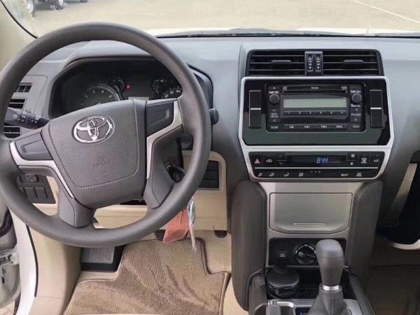 丰田霸道2700性能测试,丰田霸道2700中东版越野性能视频