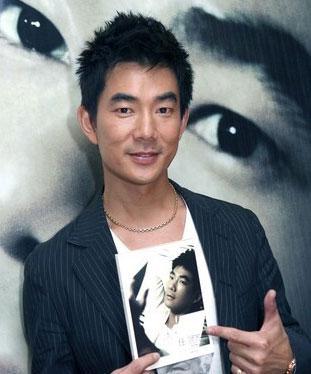 任贤齐被周杰伦打败的吗,任贤齐巅峰时期能抵抗四大天王吗