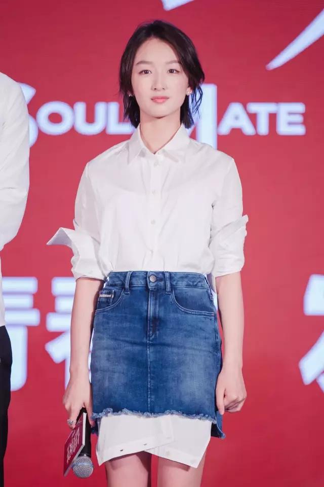 周冬雨过去的小粗腿,小粗腿逆袭