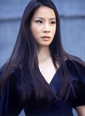 这个华裔“丑”女人，征服了好莱坞…