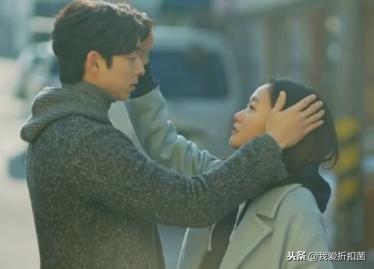 适合情侣增进感情的小游戏,情侣必玩的五个亲密小游戏