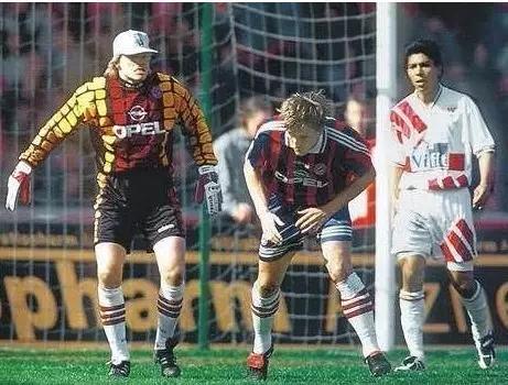 功勋门将怒吼狮王卡恩,门将狮王卡恩全名