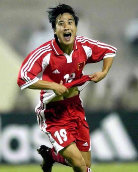 足球世界盘带技巧,足球经典战术战法