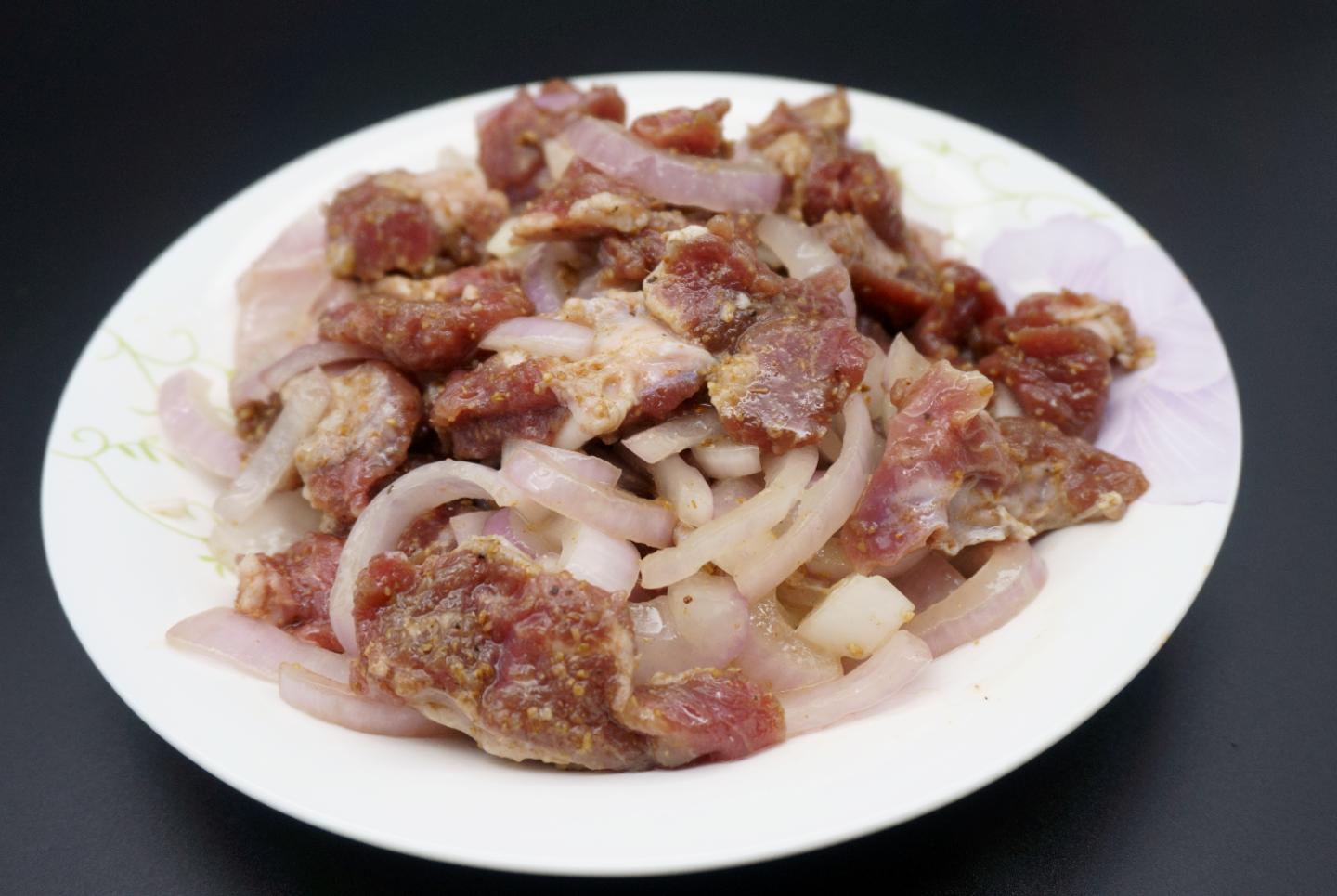 吹着空调吃烤肉空调有味道,吹着空调吃着烤肉