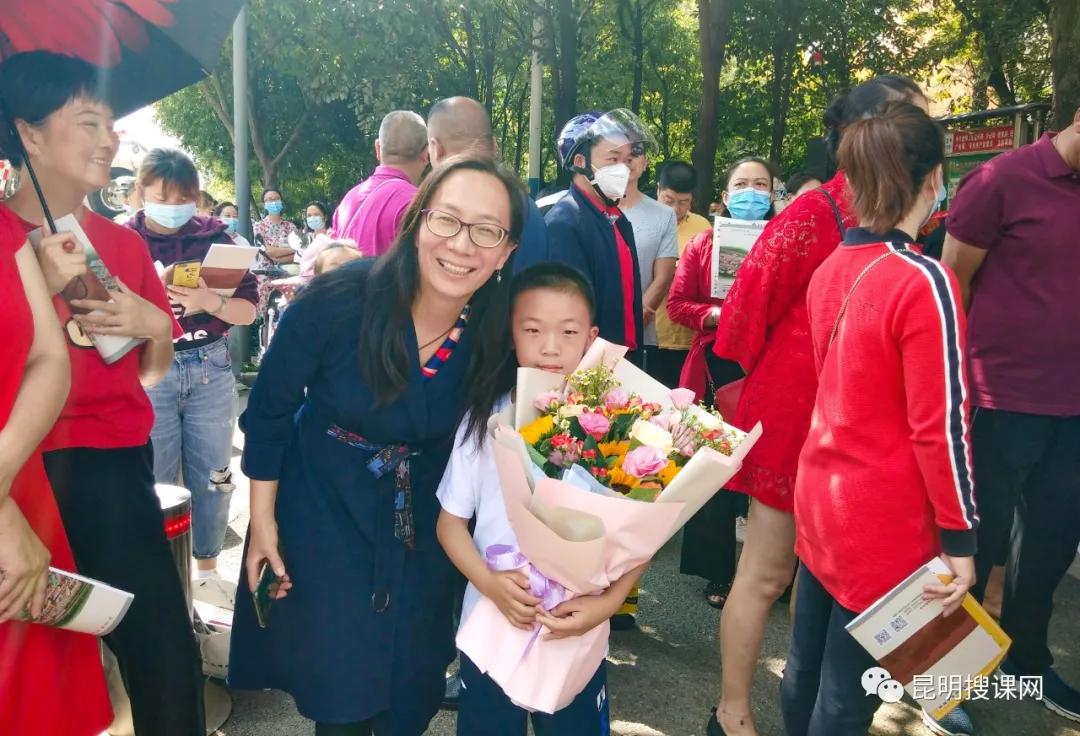 中考送考是给孩子信心还是压力,中考是学校送考还是家长送好