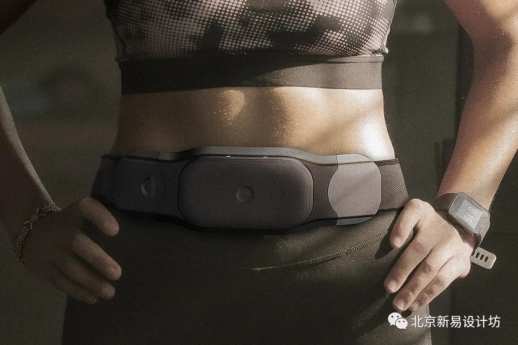 人性化多元化和实用性的健身器材,高科技有未来设计感的健身器材