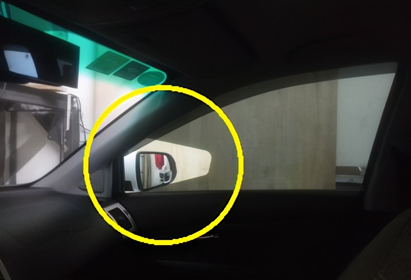 车窗透光率大于70%否则罚款扣分,车窗膜透光性差违法吗