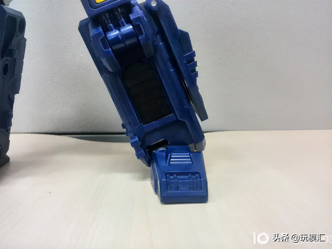 擎天柱电影版ls03玩具,03岁的玩具