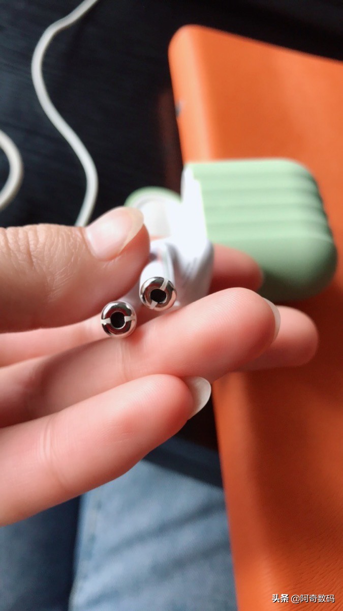 华强北airpodspro耳机和正品对比,揭秘华强北airpods