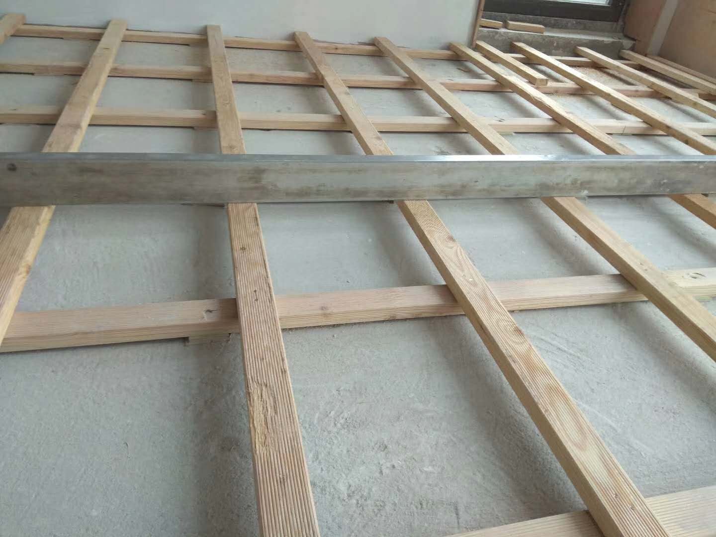 龙骨铺设法的优缺点,龙骨铺装法