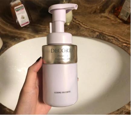 黛珂几款洗面奶有什么区别,黛珂洗面奶推荐