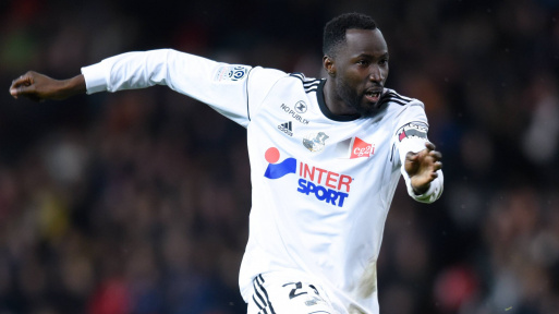 从足坛第一高中锋处境看现代足球发展为什么高中锋不再被需要？