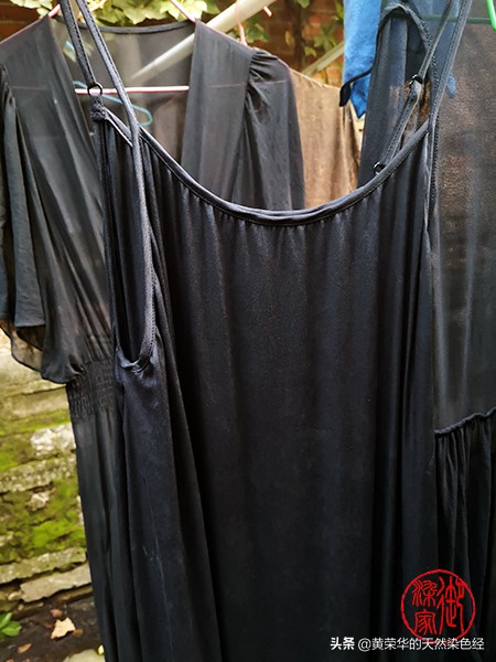 黑色桑蚕丝裙子什么时间穿,植物染裙子