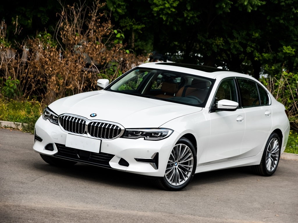 还买什么奔驰宝马奥迪,新款宝马3系上市售29.39万起