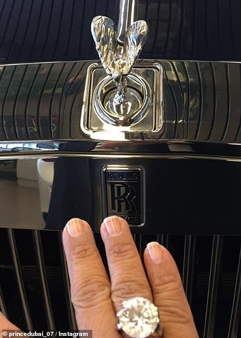 美国男子假扮沙特王子行骗,美国男子伪装富豪骗女性