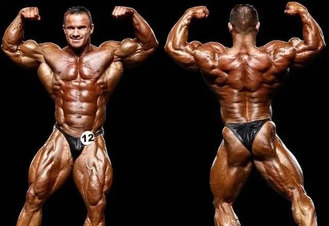 22岁秀肌肉,27岁秀肌肉