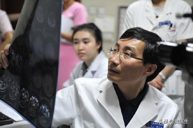 眼底病的医生视频,全球眼底病权威专家