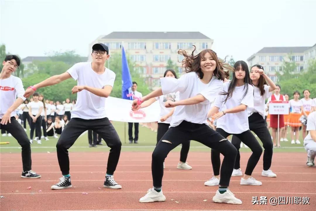 成都这场高校运动会,秀出了四川大学生的精气神!