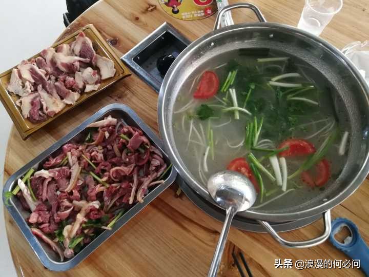 贵州酸汤火锅的正宗做法,贵州正宗的酸汤火锅