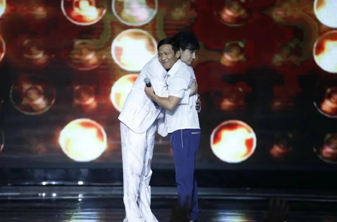 沈腾小时候最新视频,沈腾小时候照片