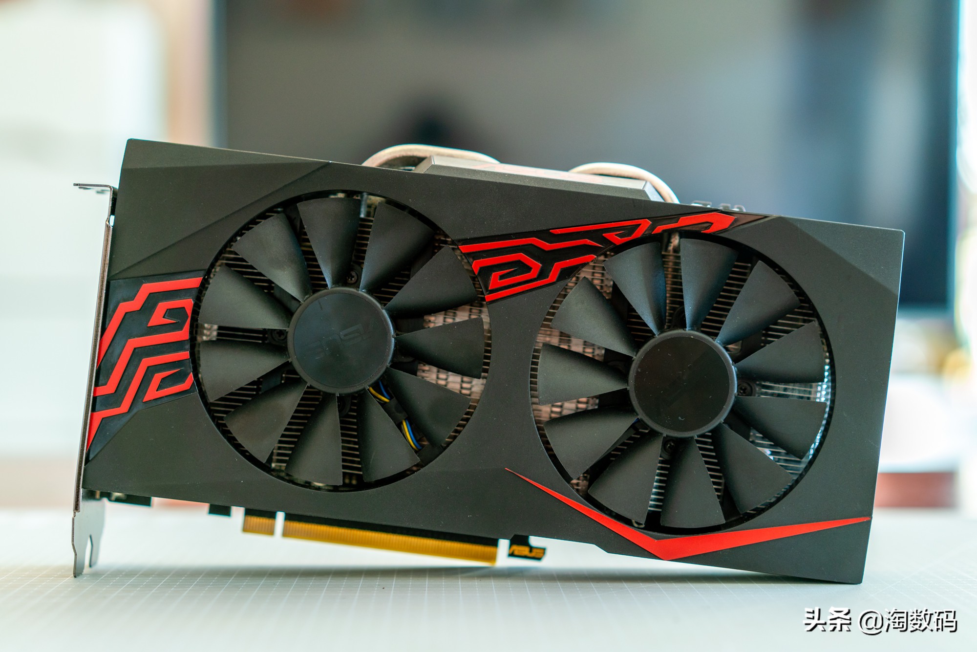 华硕rx5808g满血版是不是矿卡,华硕amdrx580显卡8g游戏测试