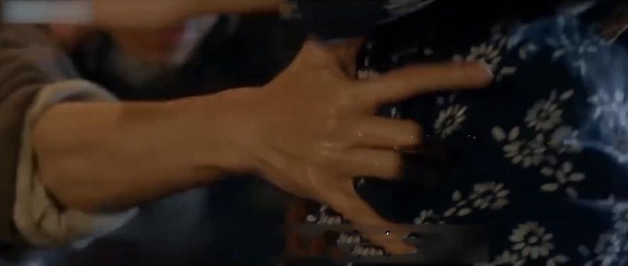 兄弟2人合租一女为妻，只为传宗接代，结局催人泪下—《狃花女》