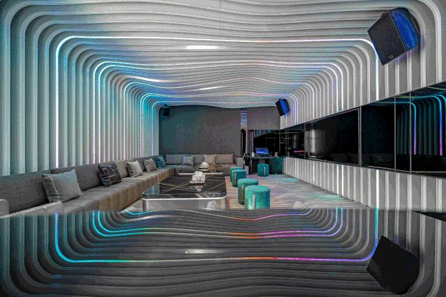 直线优雅,流线迷幻——南昌私人会所改造项目