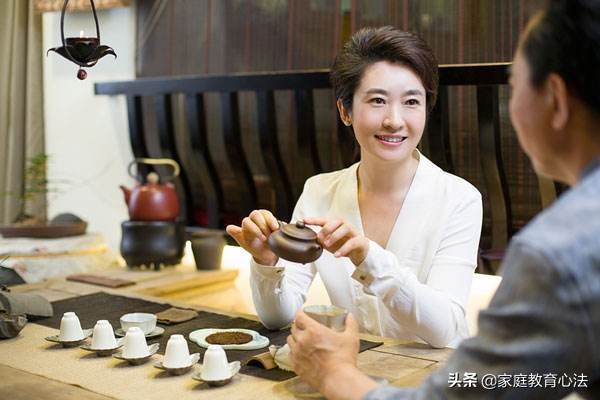 当一个人没有朋友时怎么扩大社交,如何高情商回答我没有朋友