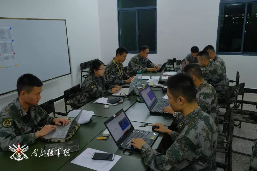 军事外语人才搭建多国联演“语言桥”