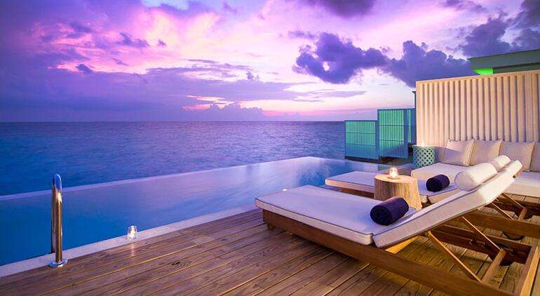 马尔代夫蜜月贵不,阿米拉和菲诺芙岛