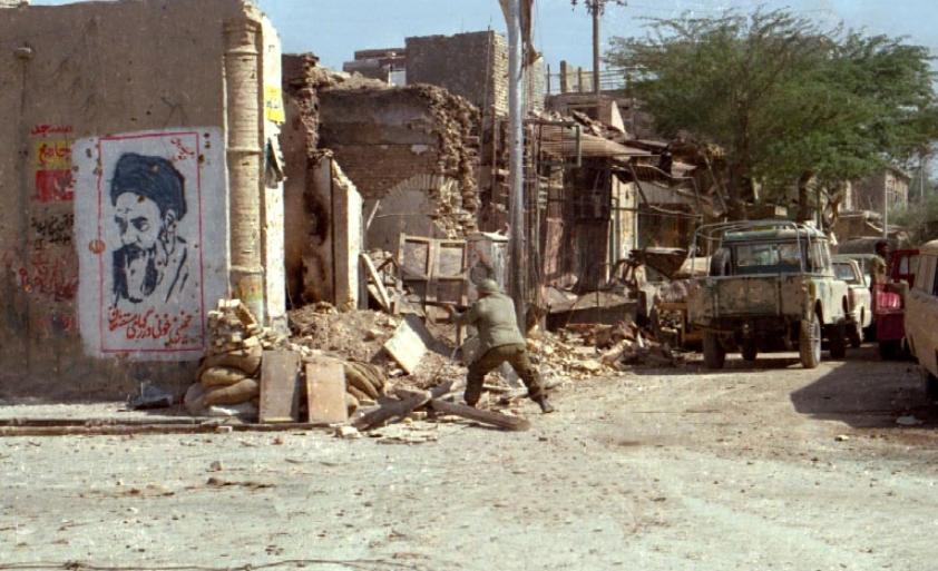 美国浏览中国导弹基地照片，因一群人胡子太多，得知一场惊天交易