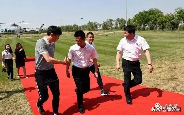 看完权健老总浮夸炫富日常，也是各种“夸大宣传”……