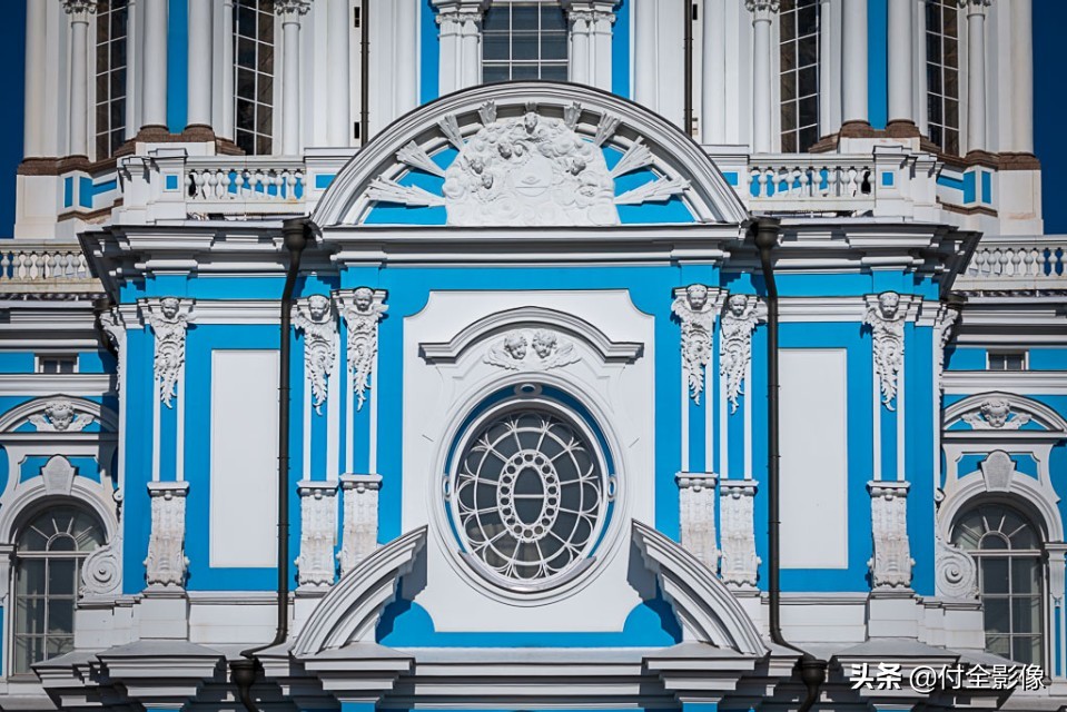 斯莫尔尼修道院主教,斯莫尔尼宫的宫殿