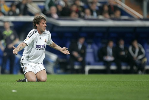 阿扎尔最失败引援,阿扎尔带伤转会