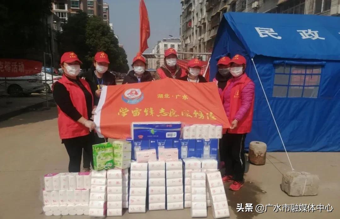 战役一线致敬寒风冷雨中的坚守,致敬绽放在战役一线的铿锵玫瑰