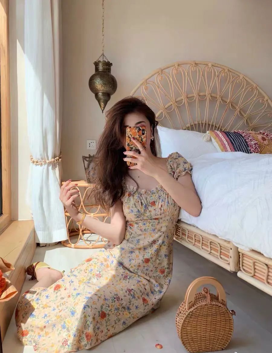 满大街都是“BM风”？“挤奶衫”才是时髦女孩必备单品