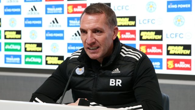 莱斯特城登顶英超积分榜,莱斯特城登顶英超完整版