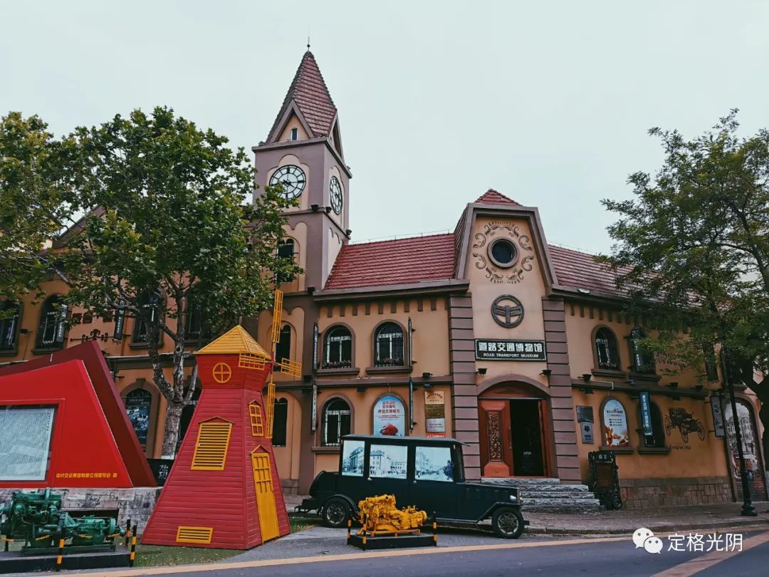 这里欧式建筑遍布，曾是青岛的“华尔街”，青岛这条老街值得一看