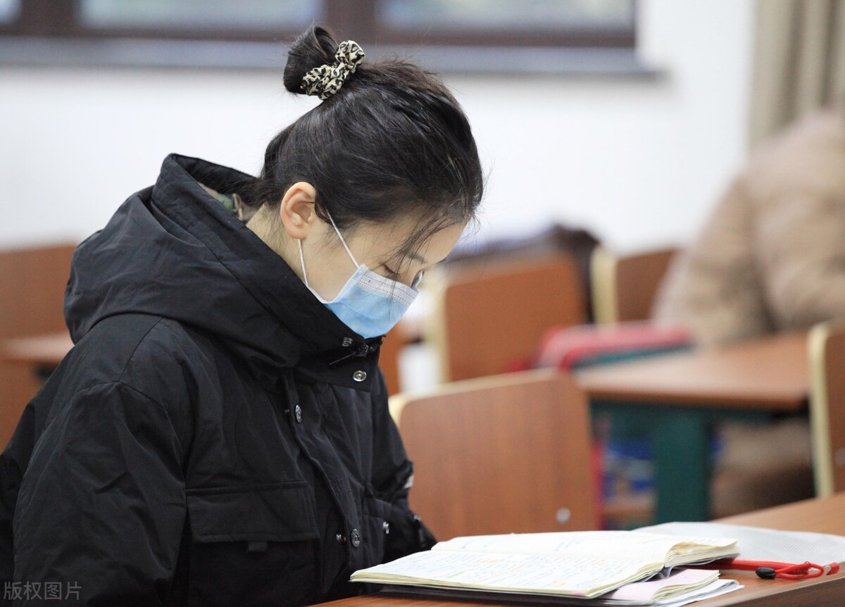 选调生非定向和定向的区别,定向选调生与省考公务员的区别