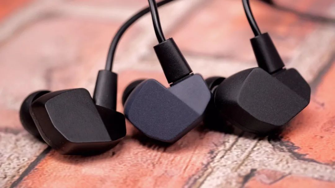 黄药师的女儿们——FinalAudioVR3000评测