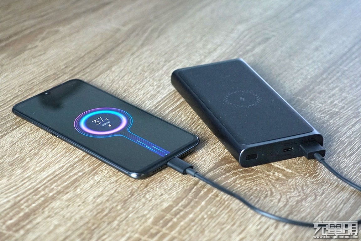 小米移动电源318w快充评测,小米plm11zm无线充电宝拆机