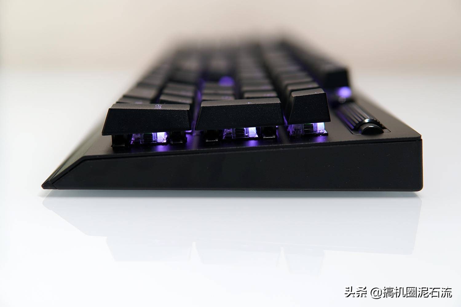 雷蛇黑寡妇蜘蛛v3绿轴rgb机械键盘,雷蛇黑寡妇蜘蛛v3粉晶绿轴键盘