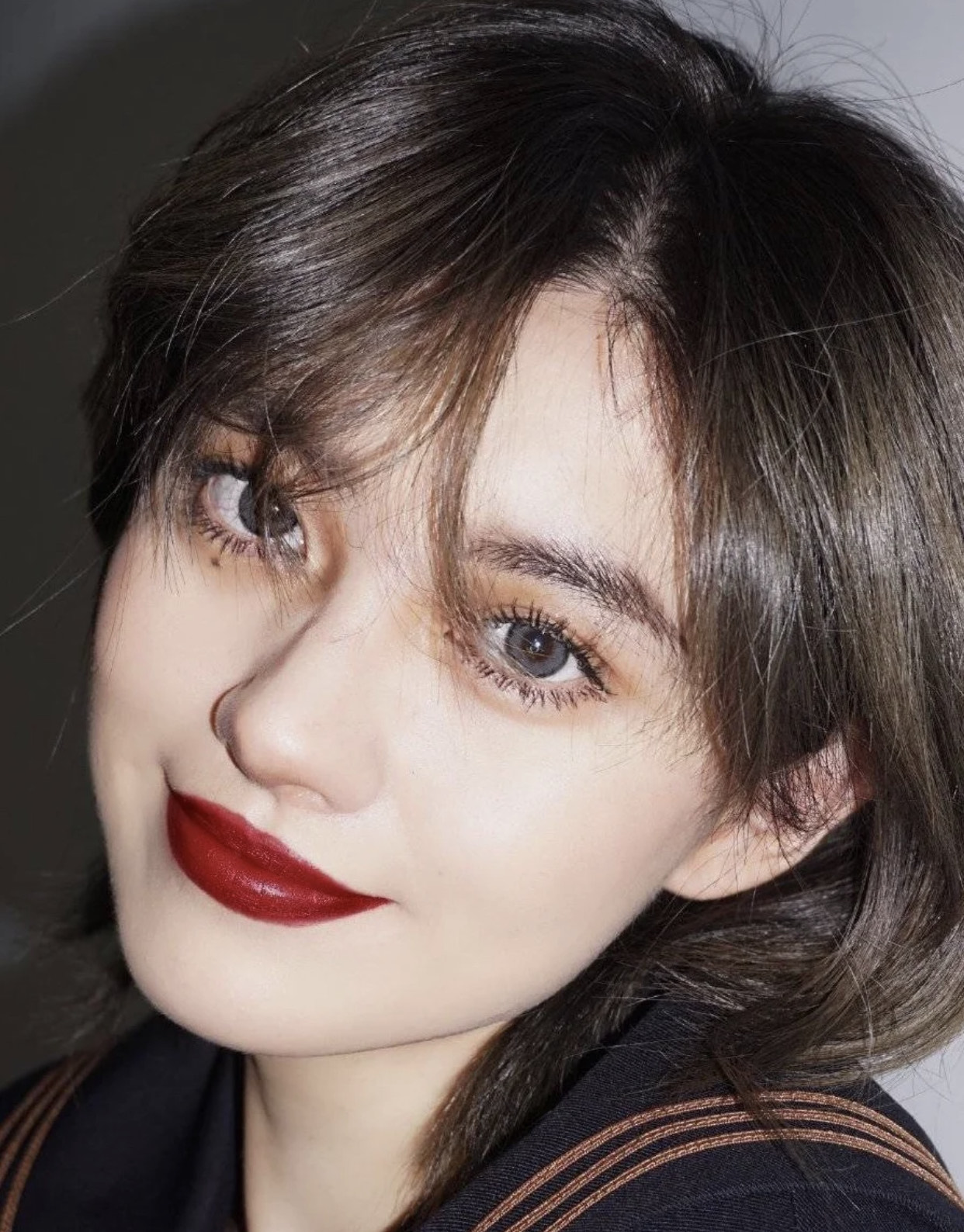 香奈儿山茶花口红627和58买哪个,香奈儿山茶花口红357和627哪个好