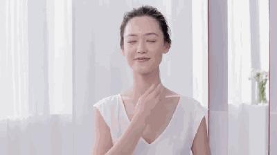 去脖子黑色素颈纹的最快方法,老年人脖子上的颈纹怎么遮挡