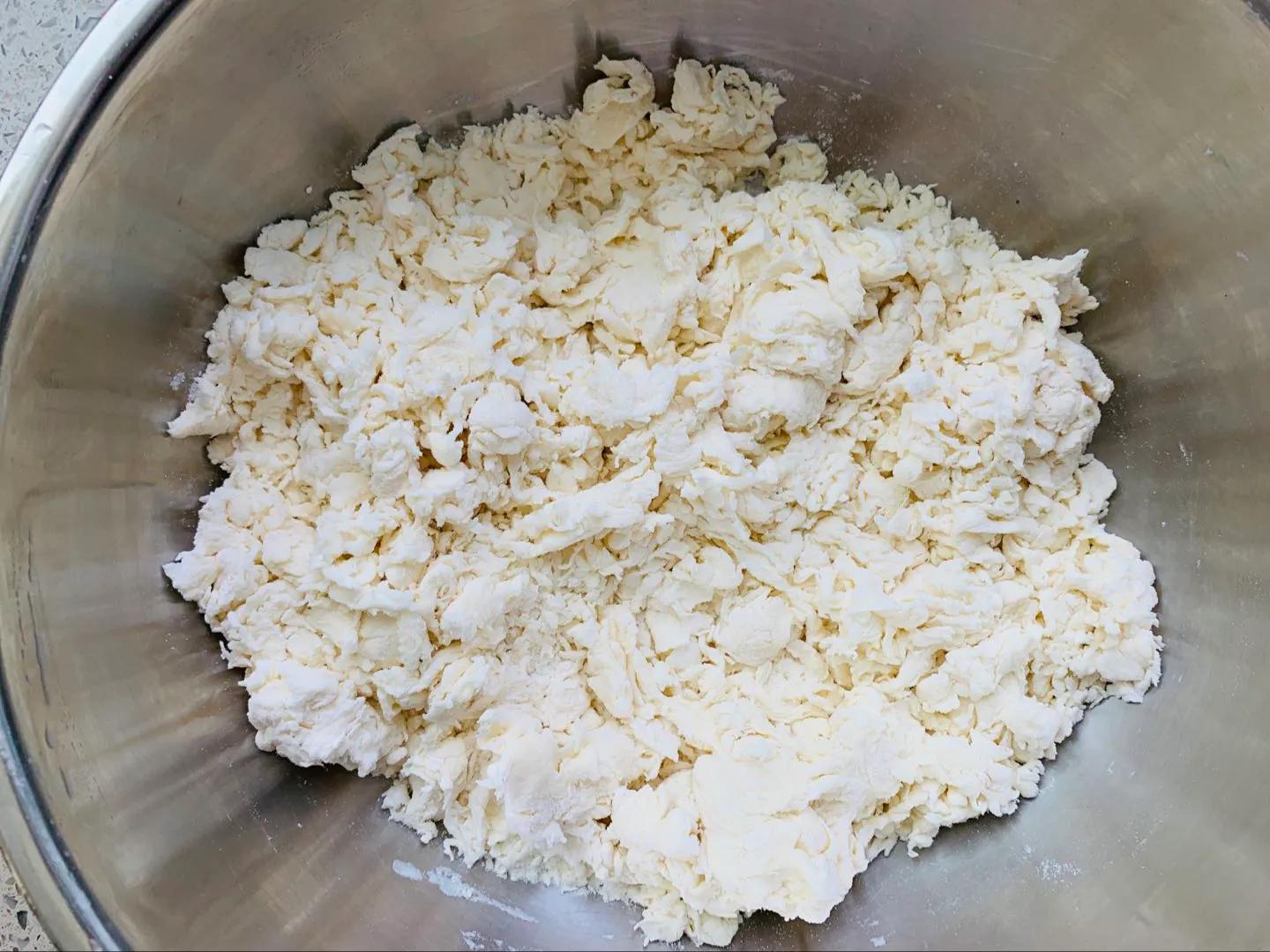 做手擀面面条怎么和面比较好吃,做手擀面条怎么和面