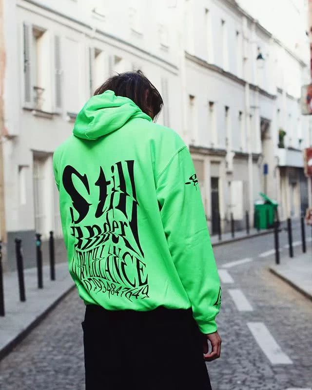 不想撞衫怎么穿好看,不想撞衫穿什么跑鞋