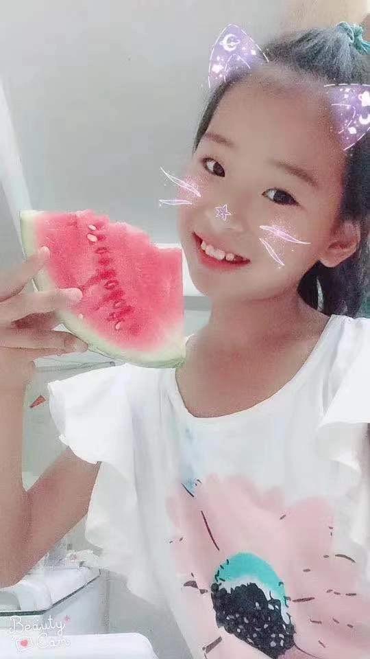 从根伟俱乐部走出来的国少小姑娘